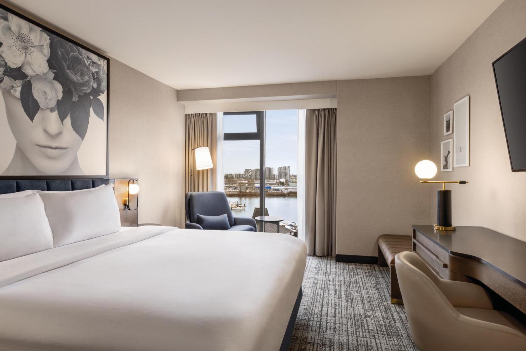 Radisson Blu Vancouver Airport Hotel & Marina Richmond Exterior photo