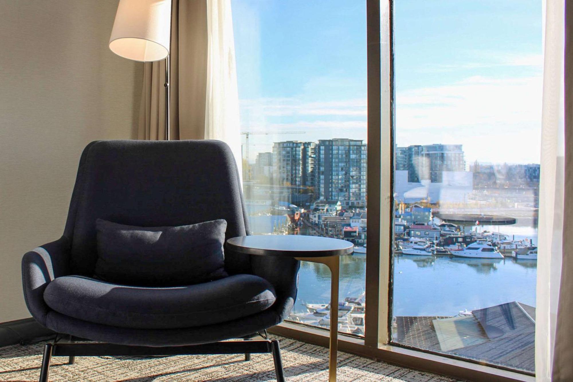 Radisson Blu Vancouver Airport Hotel & Marina Richmond Exterior photo