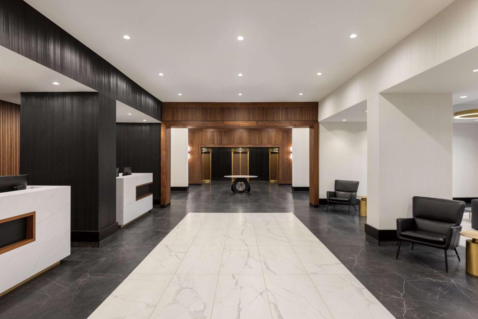 Radisson Blu Vancouver Airport Hotel & Marina Richmond Exterior photo